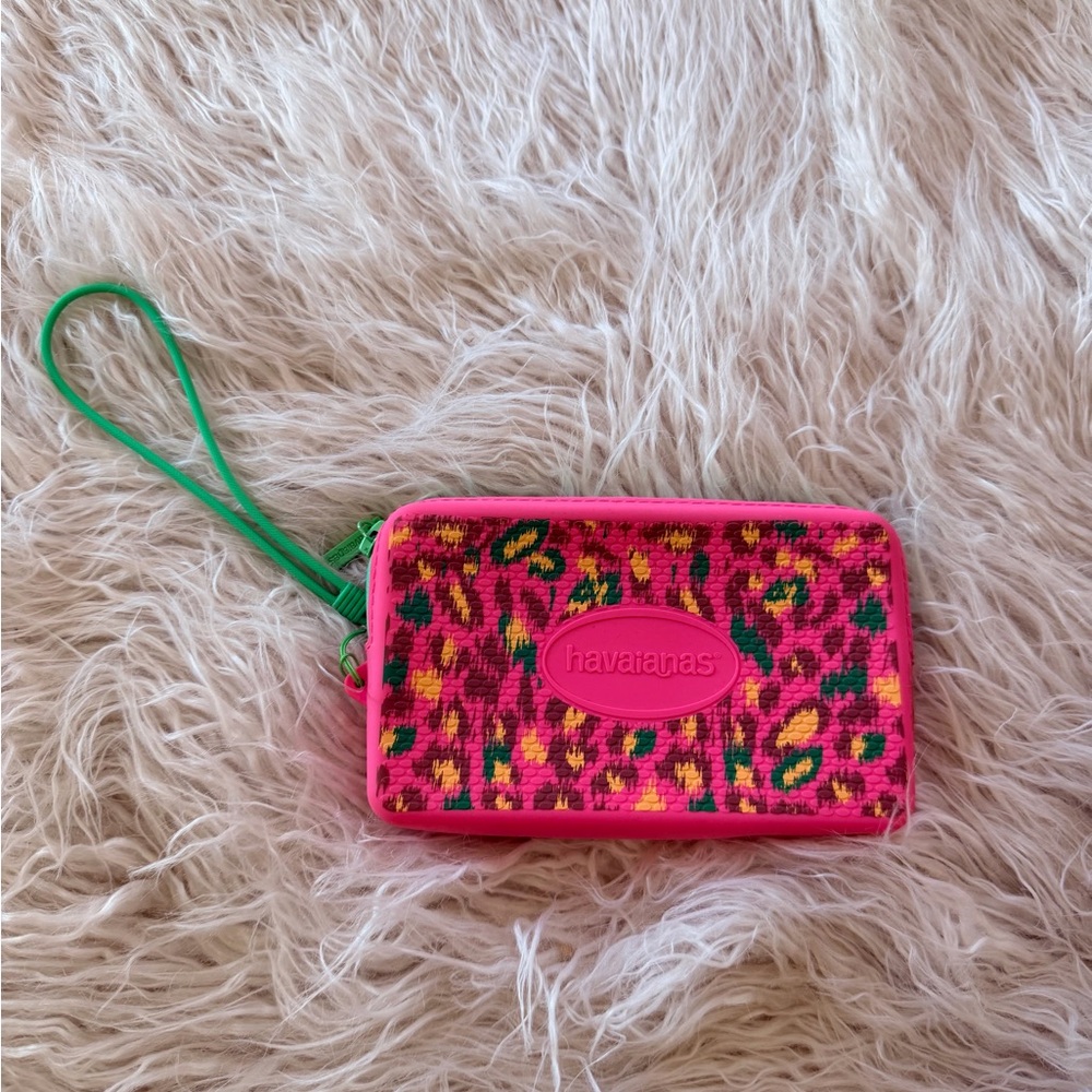 NWT Havaianas Pink Rubber Waterproof Clutch Bag Handbag Wristlet Purse Pouch